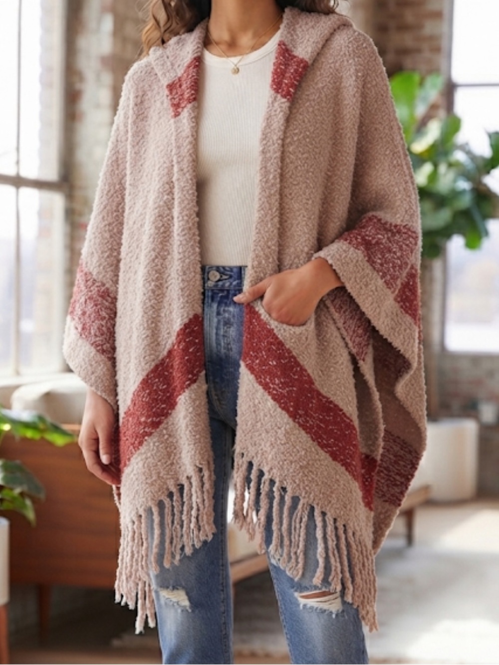 SIMPLY NOELLE Wrap Fringe Hooded Poncho OS NWOT